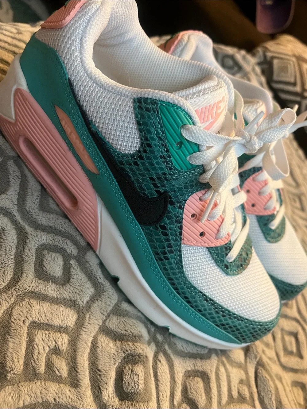 Nike White Teal Pink Mesh Snake-Texture Sneakers air max 90